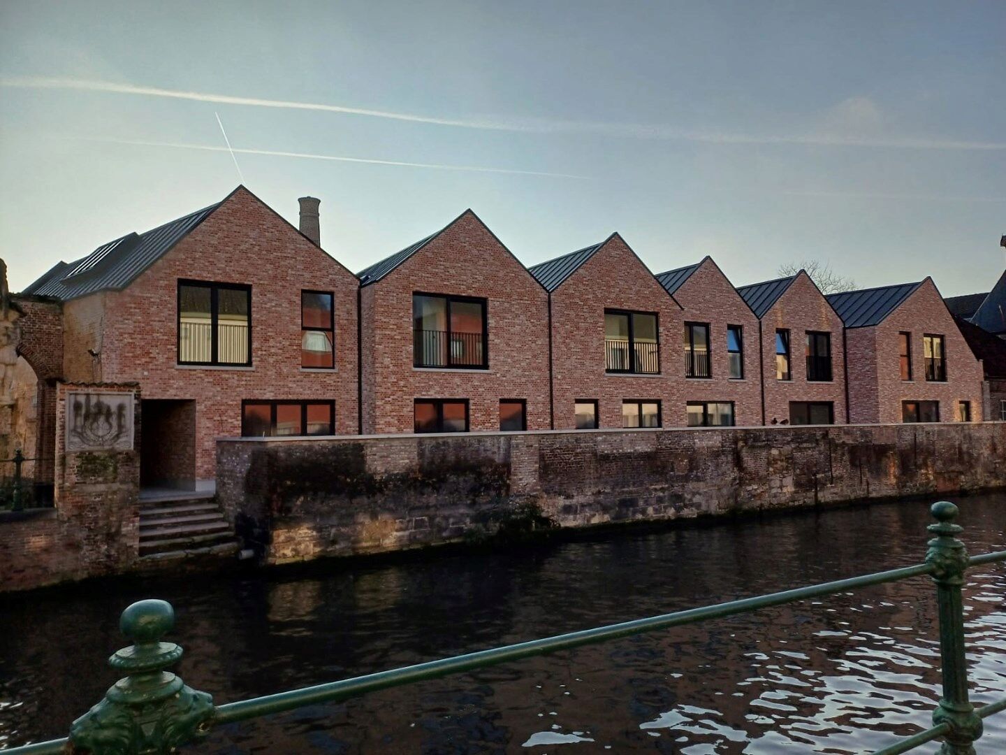 Te huur in Gent: Exclusieve Nieuwbouwwoning aan het Water