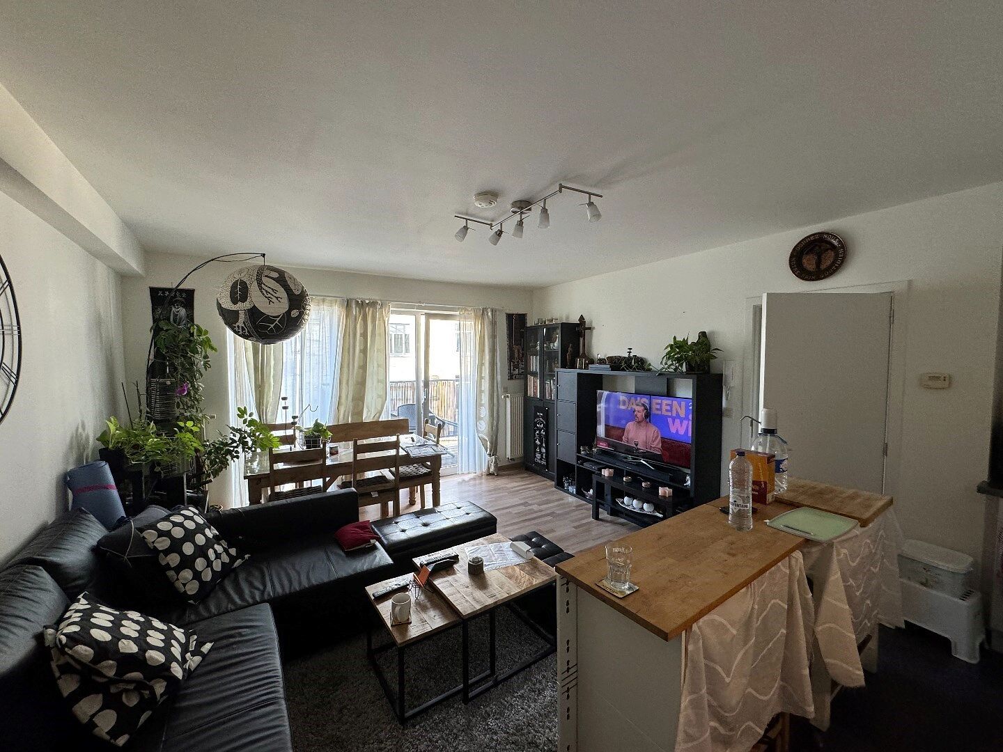 Goed gelegen recent vernieuwd 1 slaapkamer appartement. 