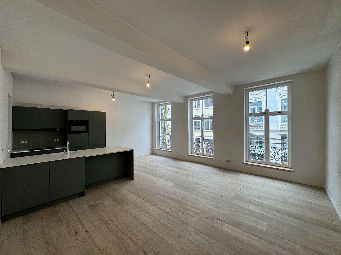 Prachtig gerenoveerd 1slaapkamer-appartement met uitstekende ligging in Gent