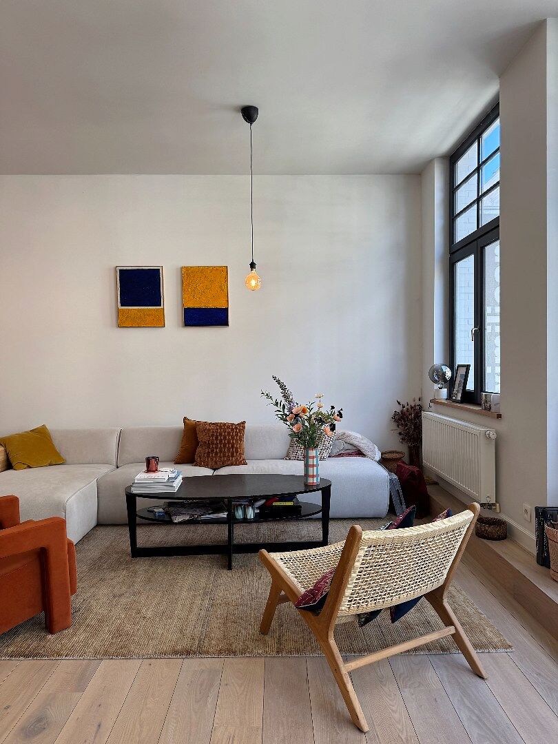 Mooi afgewerkt centraal gelegen 2 slaapkamer appartement met ruime zonneterras. 