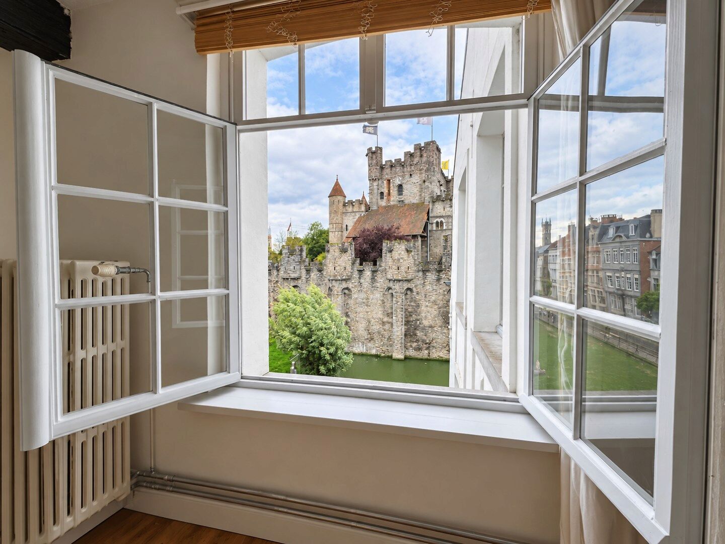 Tweeslaapkamer-appartement in hartje Gent met zicht op het Gravensteen